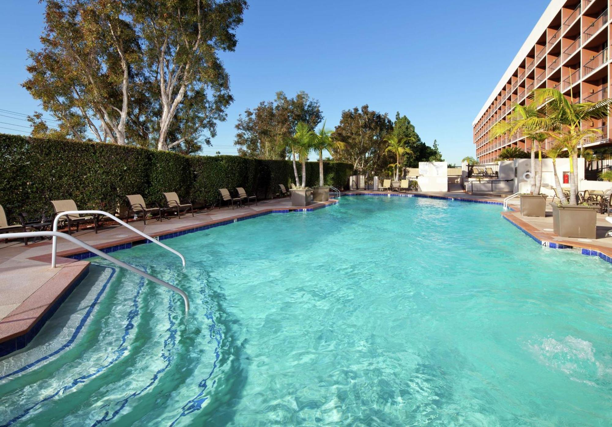 Hotel Hilton Orange County/Costa Mesa Esterno foto