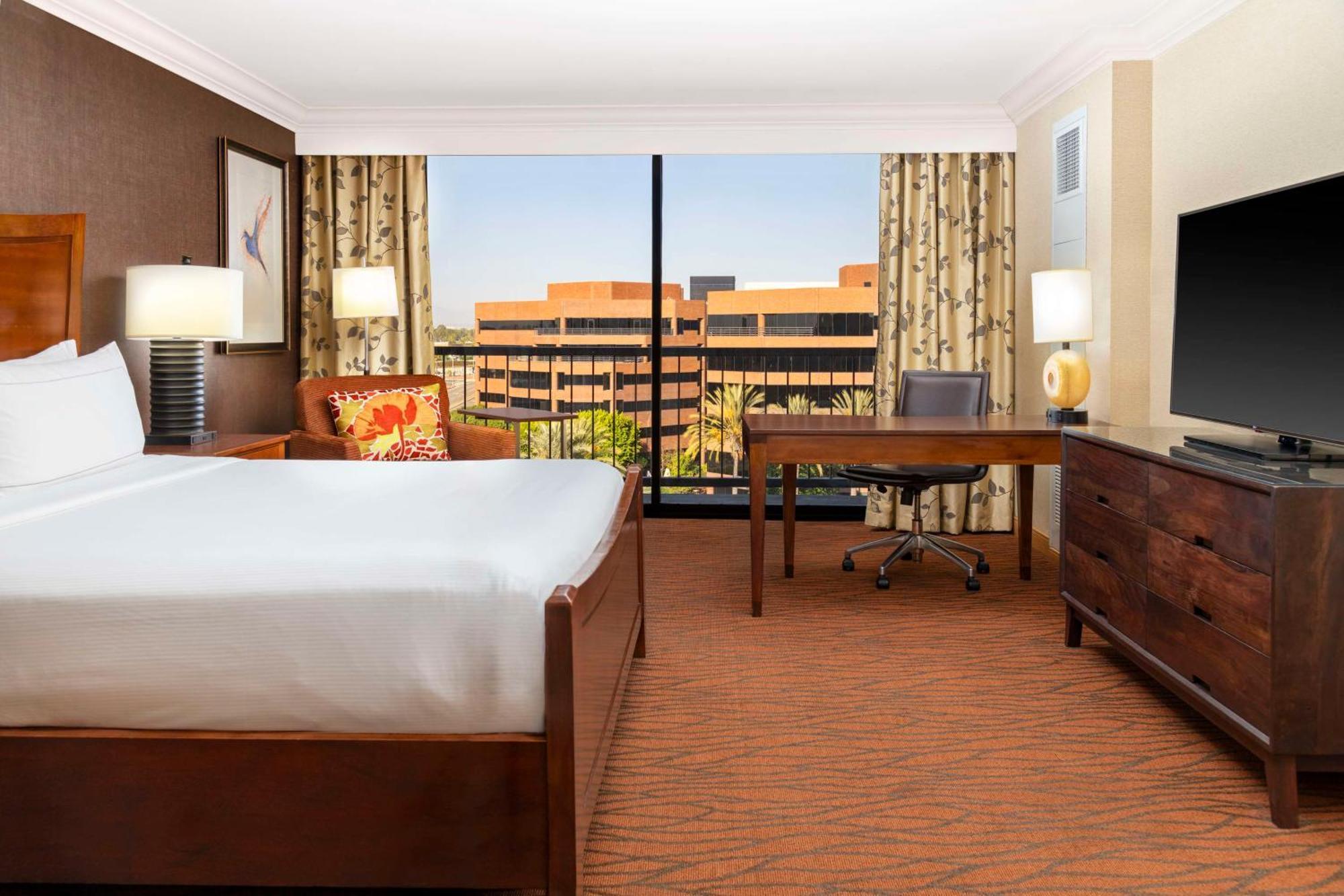 Hotel Hilton Orange County/Costa Mesa Esterno foto