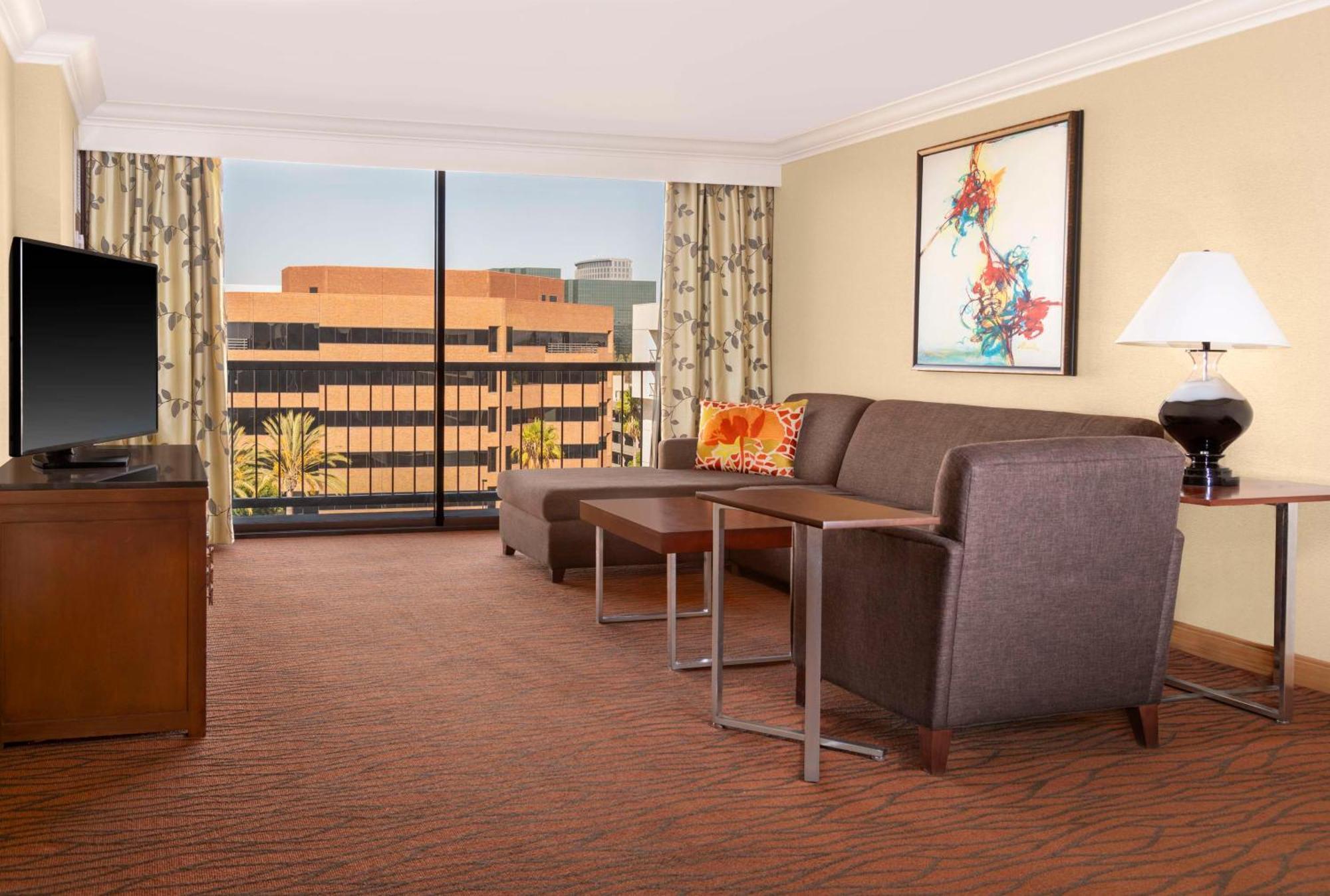 Hotel Hilton Orange County/Costa Mesa Esterno foto