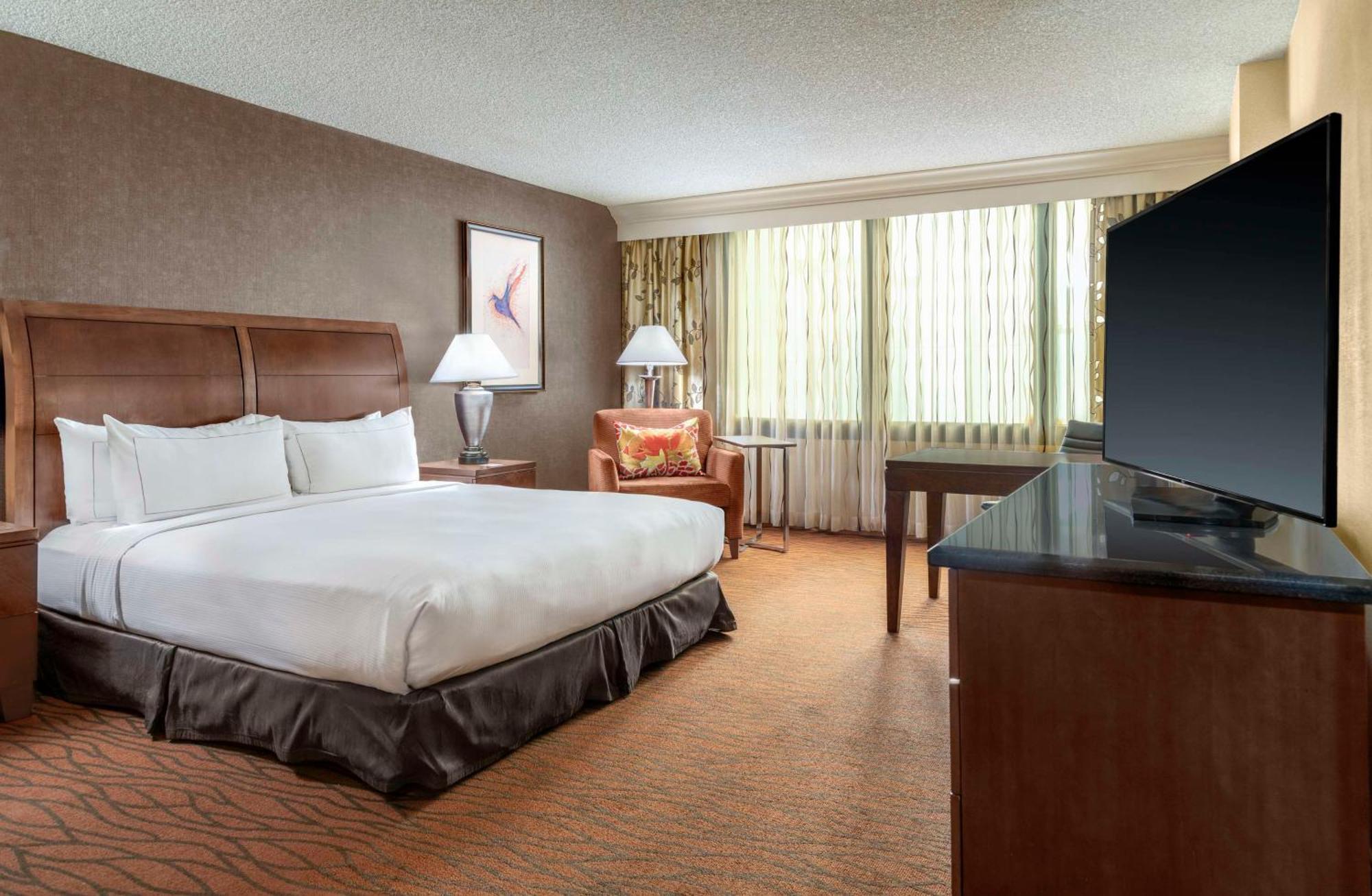 Hotel Hilton Orange County/Costa Mesa Esterno foto