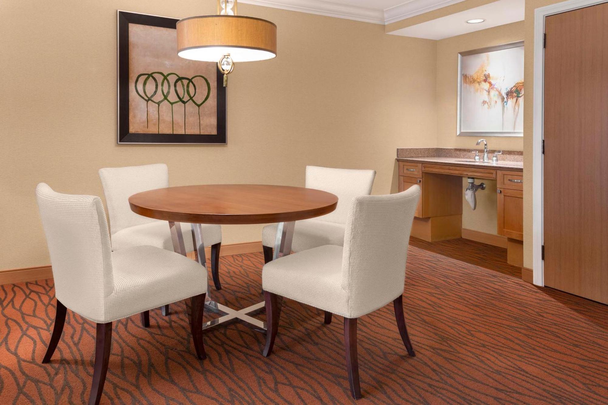 Hotel Hilton Orange County/Costa Mesa Esterno foto