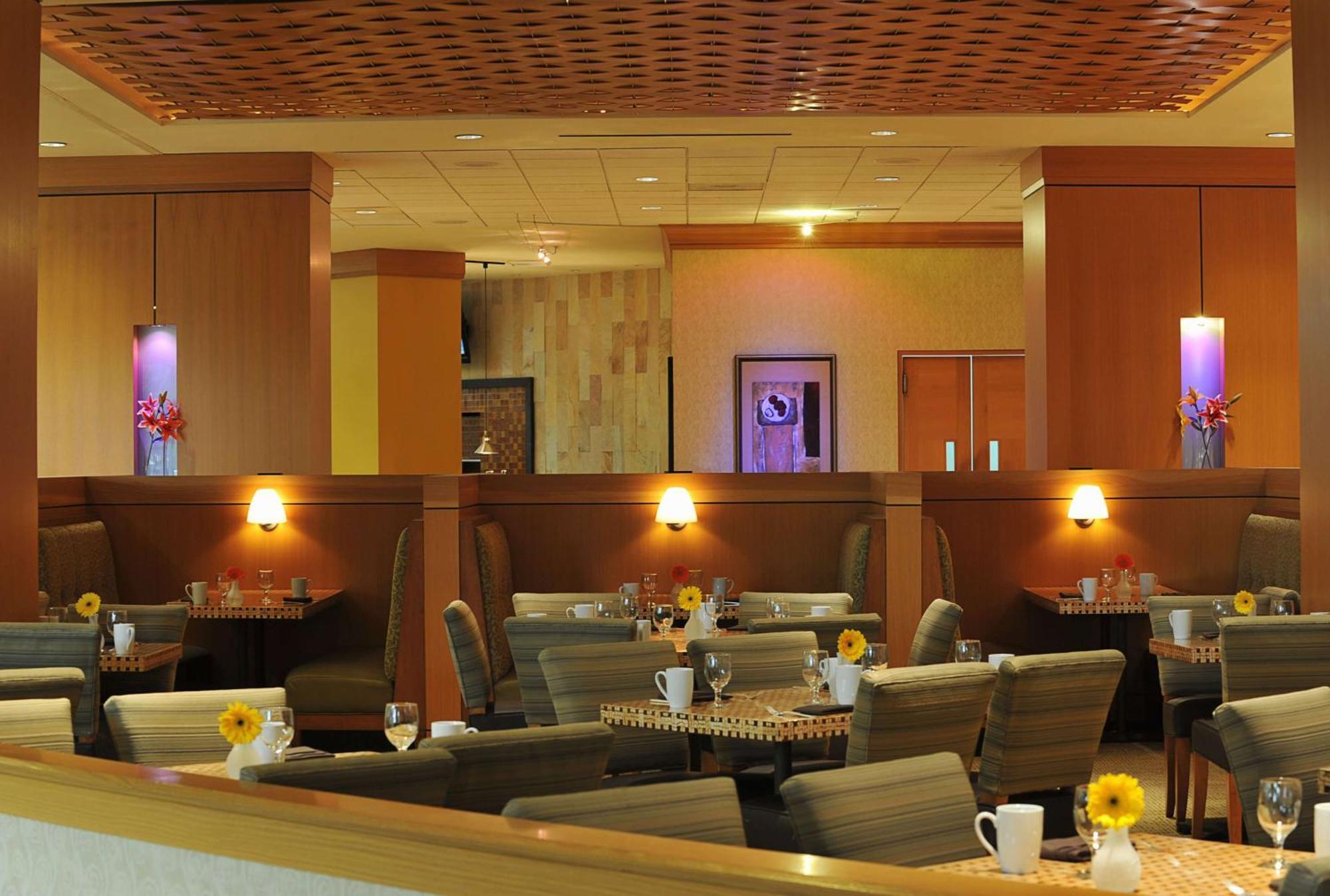 Hotel Hilton Orange County/Costa Mesa Esterno foto